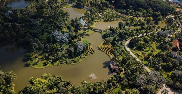 Chiang Mai: Garden, Bike Ride, Swimming, Lunch & Massage