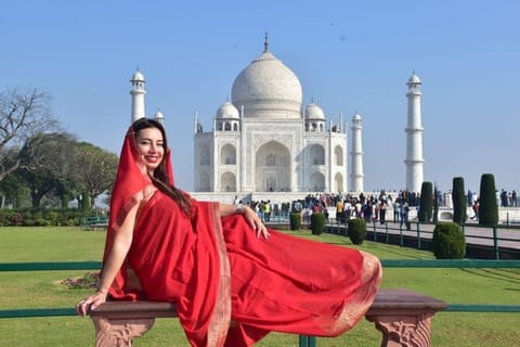 From Agra: One Day Taj Mahal, Agra Fort & Baby Taj Tour