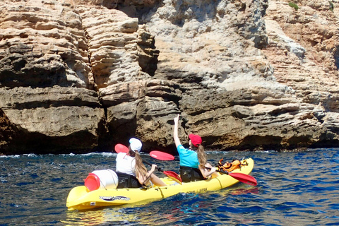 Benidorm: Guided Kayak Tour with Snorkeling and Photos