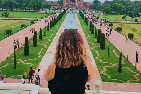 Agra: Private Taj Mahal Skip-the-Line Tour with Tickets Private Tour with Expert Guide only