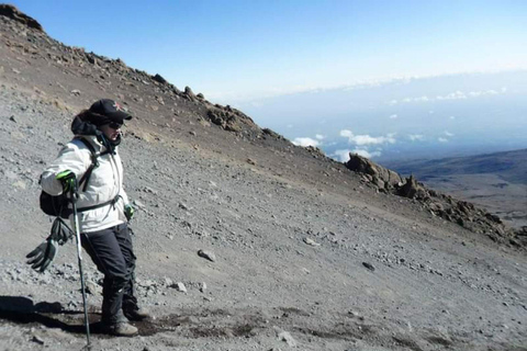 Tanzanie : Circuit privé de 4 jours pour l&#039;ascension du Mont Meru