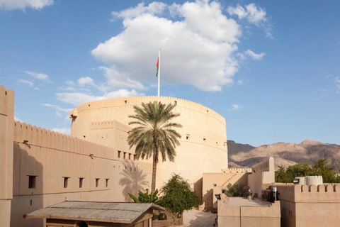 Muscat: Nizwa & Jabal Akhdar Day Trip with Fort & Souq pick up