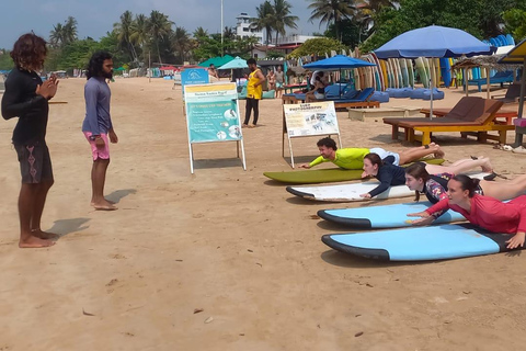 Surf & Stay – Beginner Surf Lessons with Stand‑Up Guarantee Mirissa: Surfing Lesson with Equipment & ISA Instructor