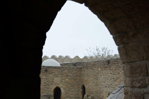 Halbtagestour Ateshgah-Feuertempel & Yanardag-Feuerberg