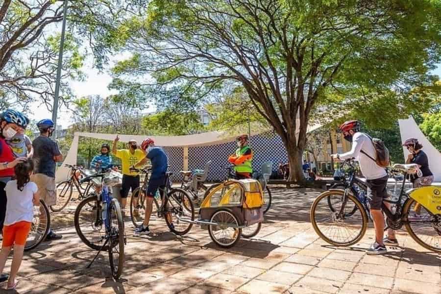 Brasília: Tour mit dem Fahrrad durch die Nachbarschaftseinheit und zur Fatima-Kirche. Foto: GetYourGuide Brasília: Tour mit dem Fahrrad durch die Nachbarschaftseinheit und zur Fatima-Kirche. Foto: GetYourGuide