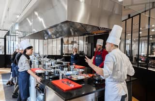 Luxus in Paris: Galeries Lafayette, Parfümherstellung & Alain Ducasse