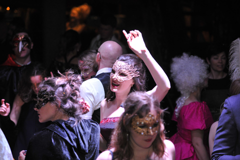 Venedig: Karneval Party CruiseKryssning den 21, 23, 27, 28 februari och 2, 3, 4, 2025 mars