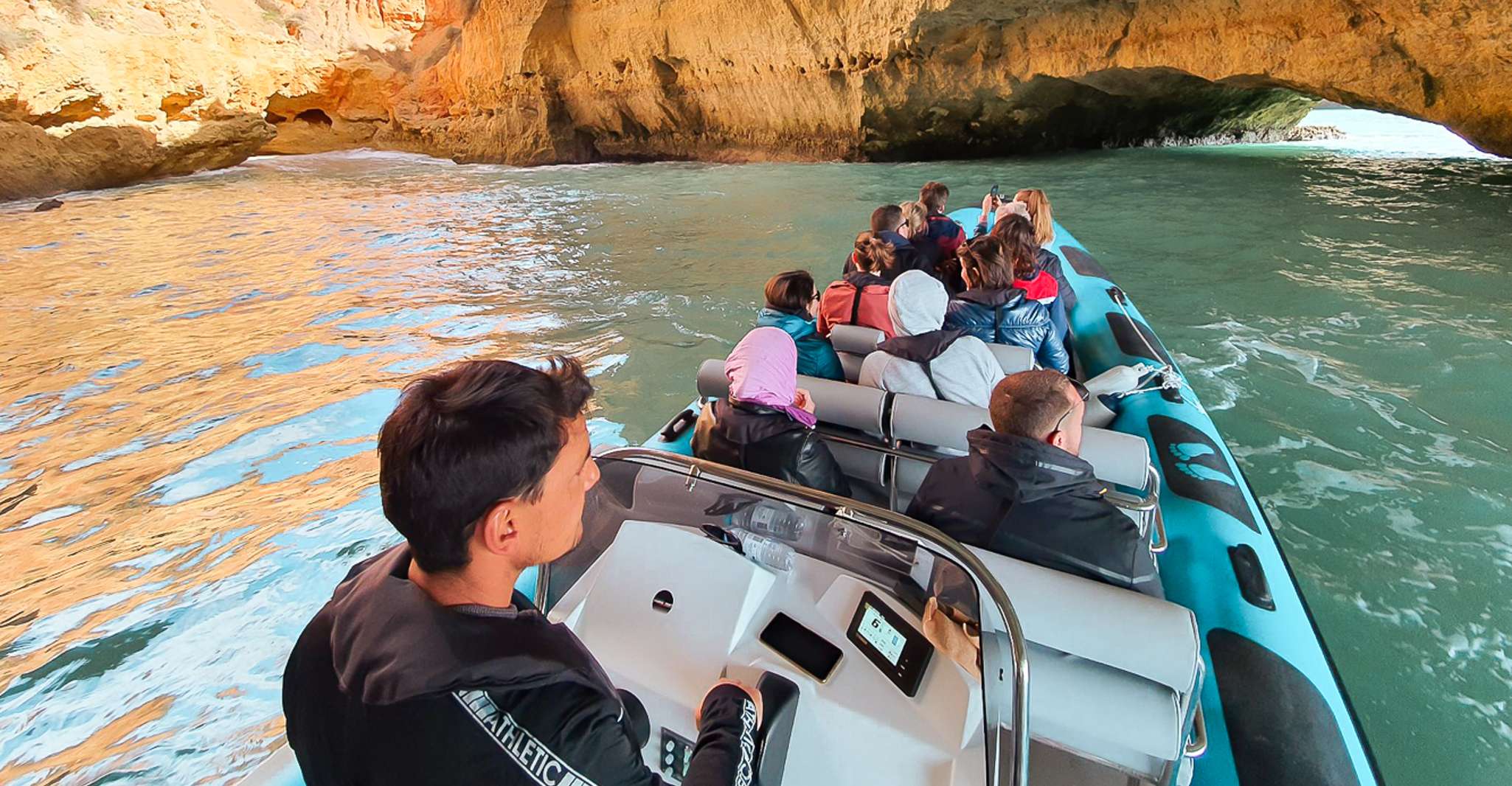 Portimão, Benagil Caves and Praia de Marinha Boat Tour - Housity