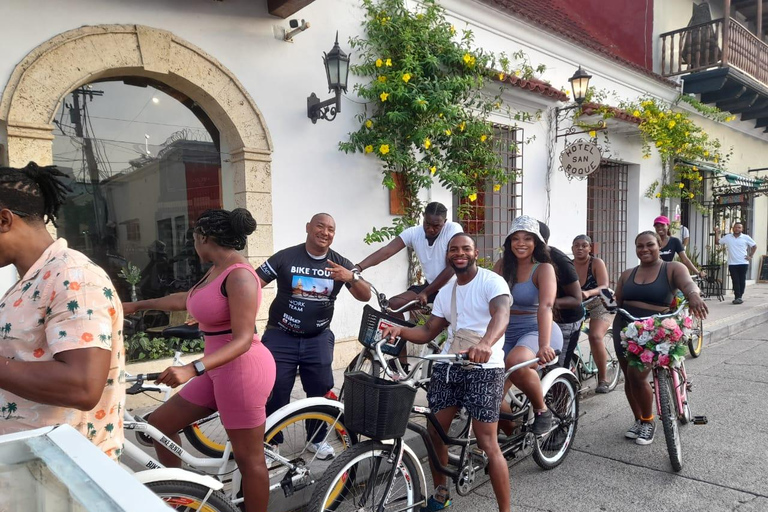 Cartagena: Historical, Cultural and Graffity Bike Tour