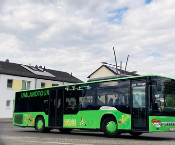 Leipzig: Hop-On-Hop-Off Bus Tour & City Walk