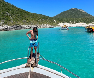 Arraial do Cabo: Passeio de barco com toboágua