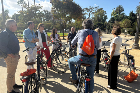 Seville: Highlights Bike or E-Bike Tour in a Small Group