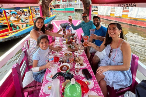 Mexico City: Boat tour and traditional mexican fiesta