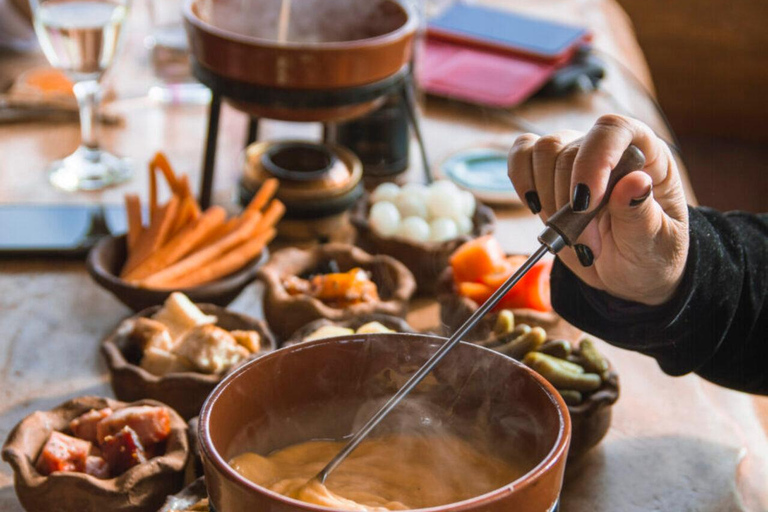 Bariloche: Refugio Extremo Encantado, Snowshoeing and Fondue Bariloche: Enchanted Extreme Retreat, Snowshoeing, and Fondue