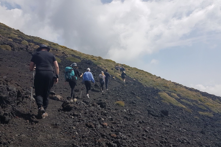 Catane : randonnée au mont Etna et visite d'une grotte