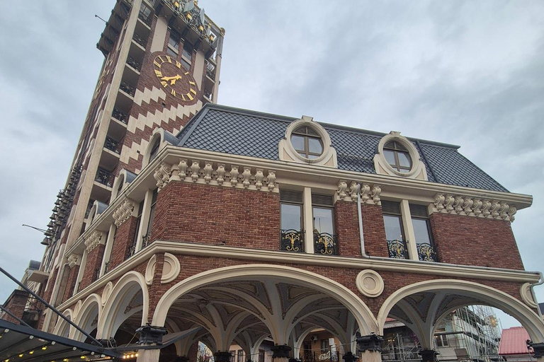 Batumi: Architectural Tour & tasting Adjarian Khachapuri