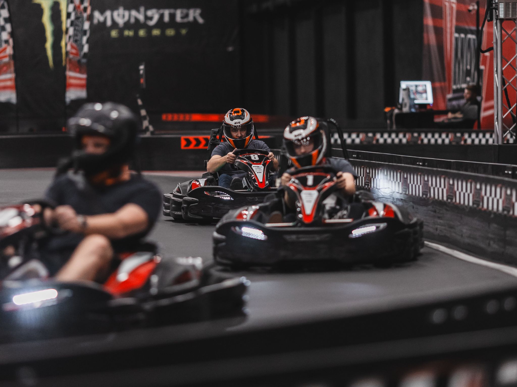 Timișoara: Indoor-Elektrokart-Erlebnis bei VMAX