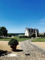 Amboise, visite guidée du Royal Chateau d'Amboise - Housity