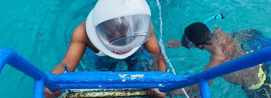 Zanzibar : expérience de marche sous-marine à la plage de Nungwi avec guide