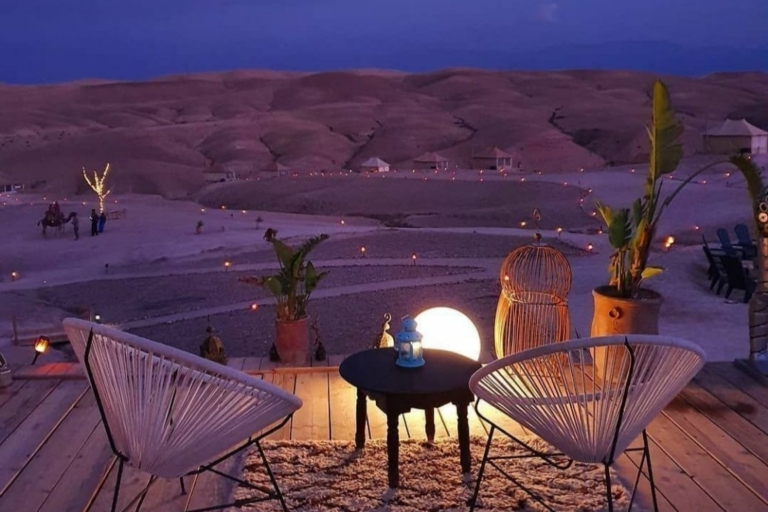 Vanuit Marrakesh: kameelrit en diner bij zonsondergang in de Agafay-woestijn