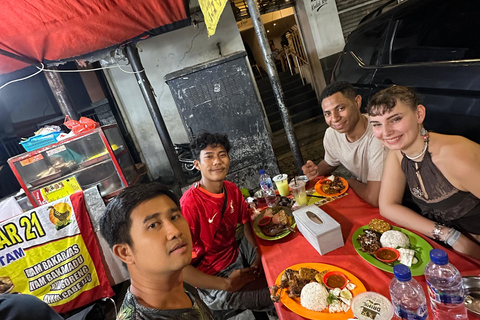 Jakarta Evening City Tour with Food Tasting