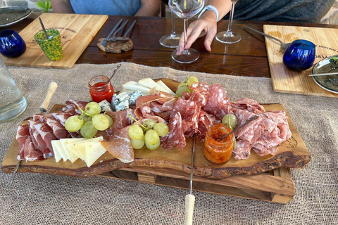 Florence: Chianti Wine Tour with 3 Wineries & Tuscan Lunch