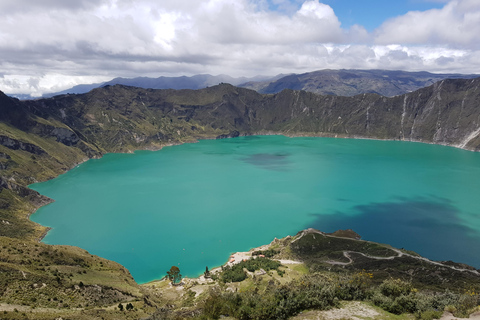 De Quito: Excursão de 1 dia a Quilotoa inclui almoço e ingressoExcursão particular