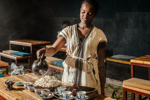 Addis Ababa: Berbere Bites Food Tour with 14+ Tastings