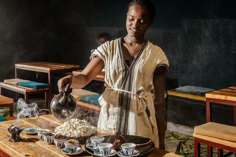 Addis Ababa: Berbere Bites Food Tour with 14+ Tastings