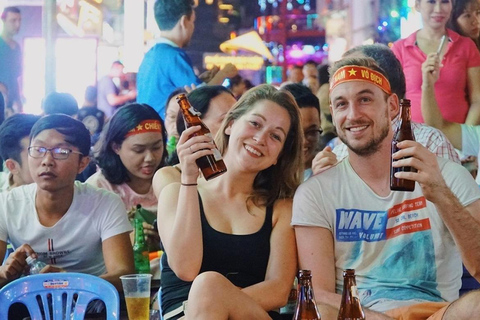 Ho Chi Minh Stad: Kroegentocht met drankjes en gids