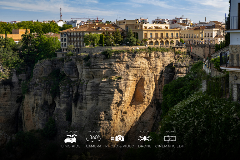 Vanuit Marbella: privé 360°-tour in een Tesla X naar RondaVanuit Marbella: privé 360°-tour met Tesla X naar Ronda