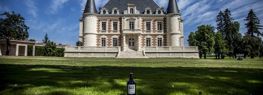 Visite privée en voiture classique : demi-journée Margaux & Médoc