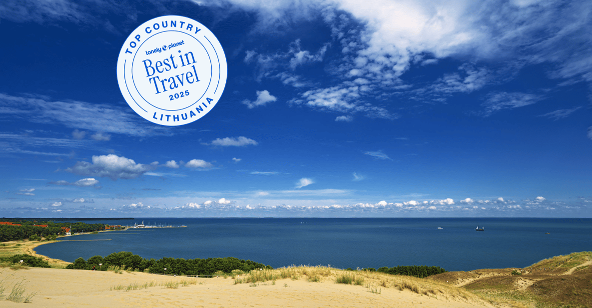 Uning etagini kotardi va kiritdi Uning etagini kotardi va kiritdi