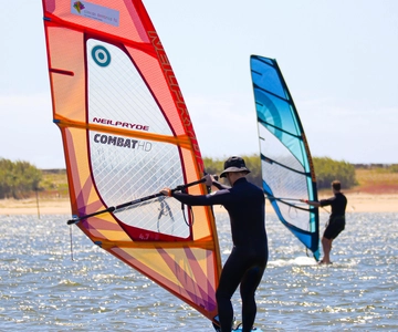 Porto: Aula de Windsurf para todos os níveis