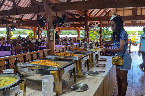 Phuket : visite privée de James Bond, Ko Panyi et Samet NangshePhuket : visite privée à James Bond, Ko Panyi et Samet Nangshe