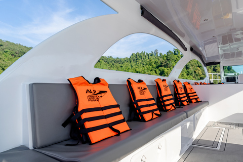 Phuket: Phi Phi Islands Premium Catamaran Tour Max 28 pax