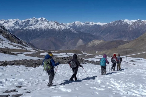 Kathmandu: Annapurna Circuit Trek with Tilicho Lake