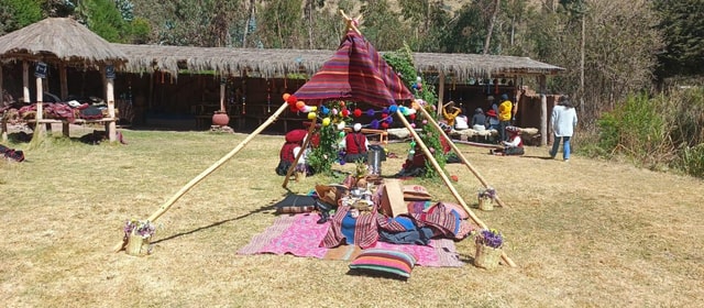 Cuzco: Ñujchu Valley Tour with Pachamanca Lunch