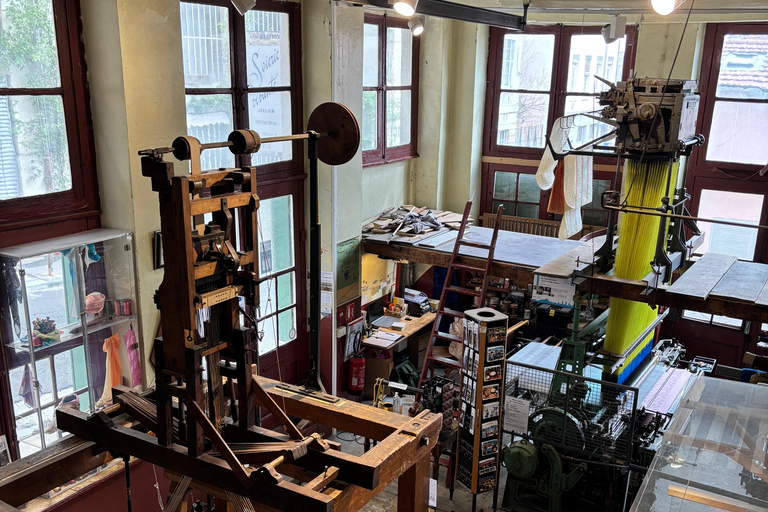 Soierie Vivante's weaving workshops : tours and demos