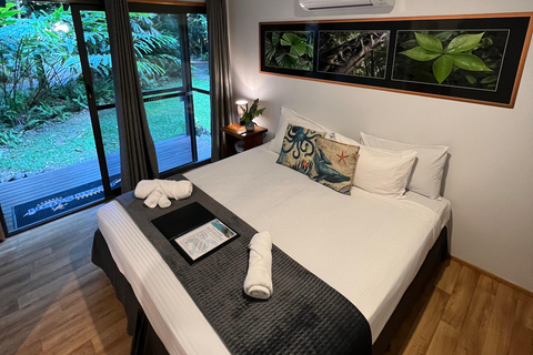Cairns/Port Douglas: Overnight Rainforest to Reef Experience Daintree Overnight Rainforest & Reef - Private Double/Twin