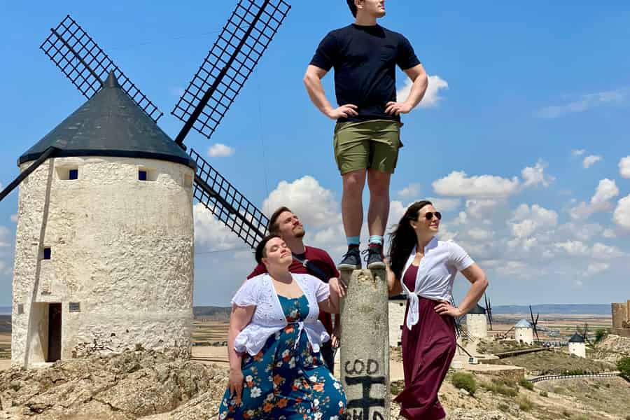 Madrid: Don Quijote de la Mancha Windmühlen & Toledo Tour. Foto: GetYourGuide Madrid: Don Quijote de la Mancha Windmühlen & Toledo Tour. Foto: GetYourGuide