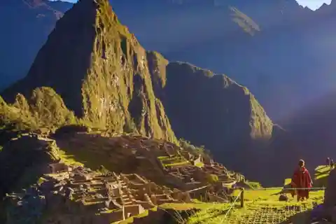 From Cusco: 2-Day Machu Picchu Tour, Sunset or Sunrise