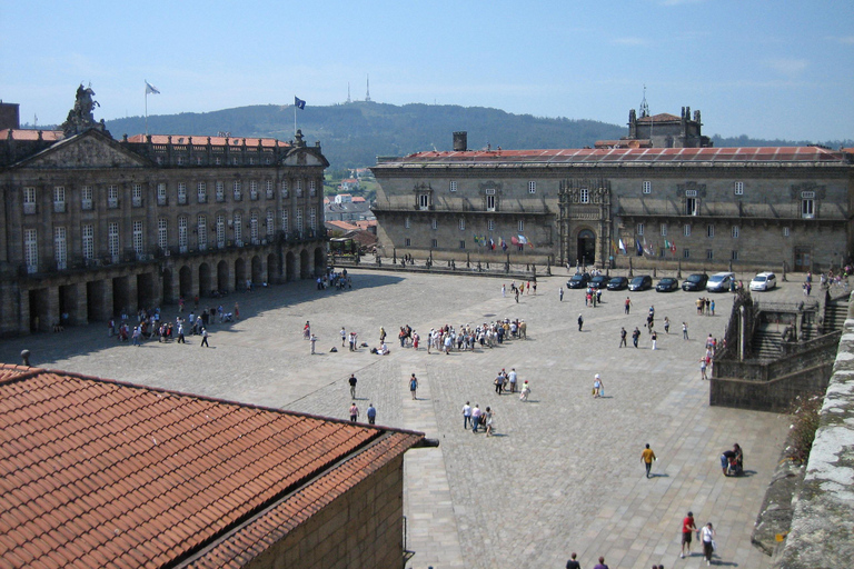 Santiago de Compostela & Vigo: Full-Day Tour from Porto