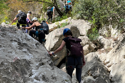 萨拉热窝：莫斯塔尔一日游（含铁道攀岩体验）维亚费拉塔莫斯塔尔