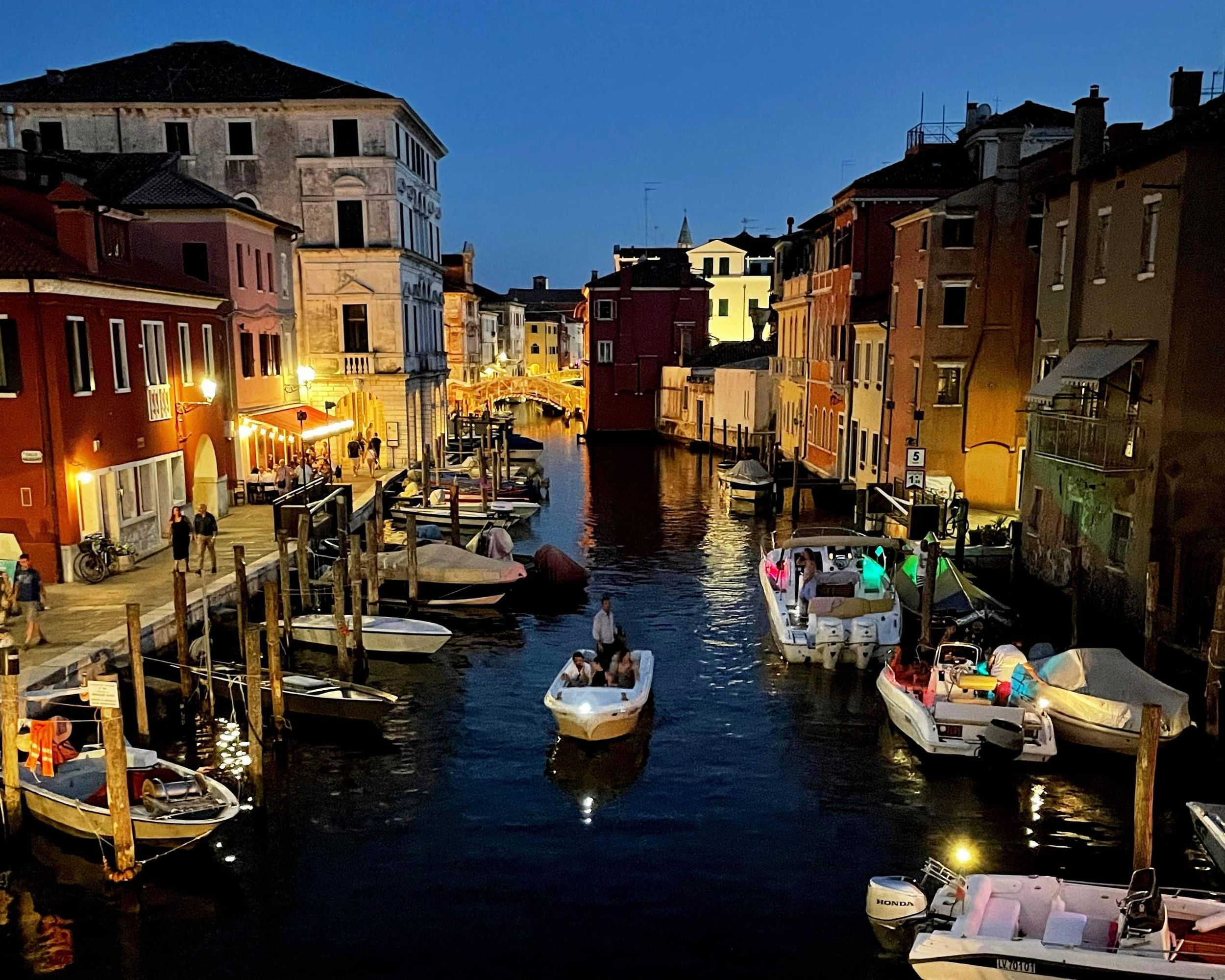Chioggia: Bootstour bei Mondschein & nächtliche Kanalfahrt