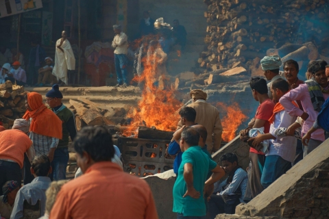 Varanasi: volledige dag Varanasi & Sarnath rondleiding met de autoPrivévervoer, live gids, toegangsprijzen en boottocht