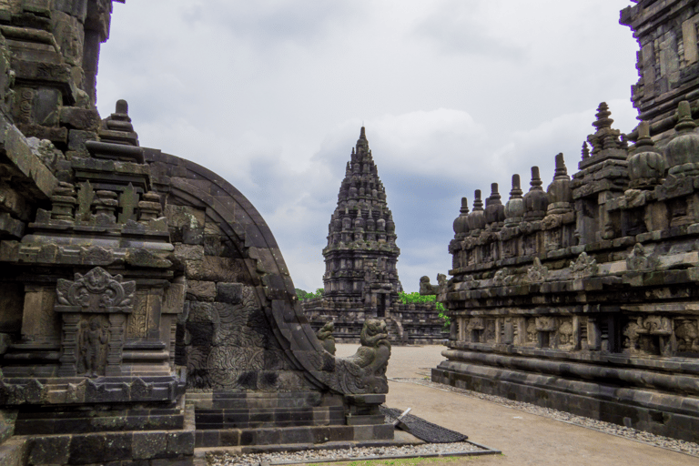 Yogyakarta: Tempio di Borobudur e Prambanan Tour più economico