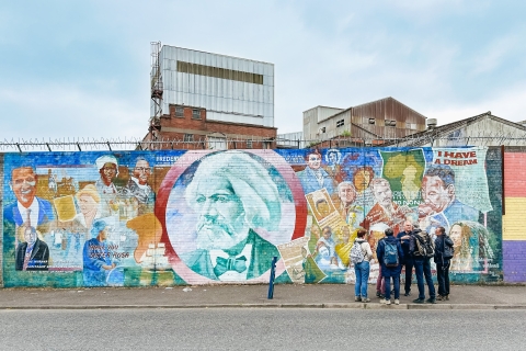 Belfast: tour por problemas de muros y puentes