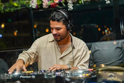 Bogota: Rooftop Tour with Cocktails and Views