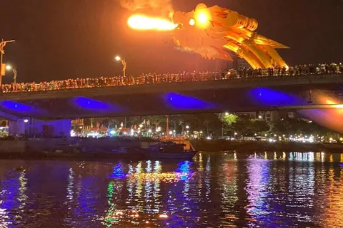 Tour privado de un día completo por la ciudad de Da Nang